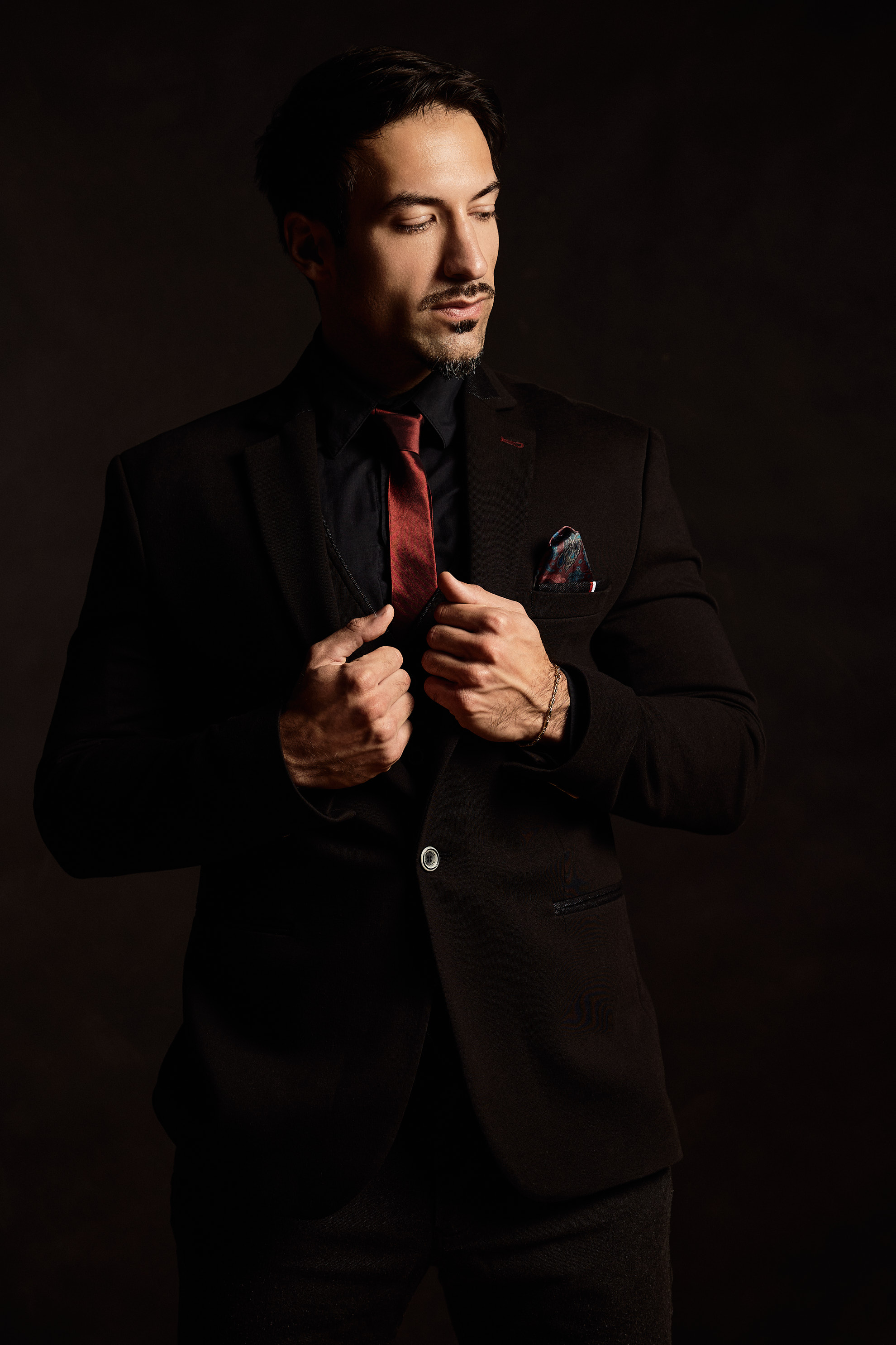 Edis König — Portrait