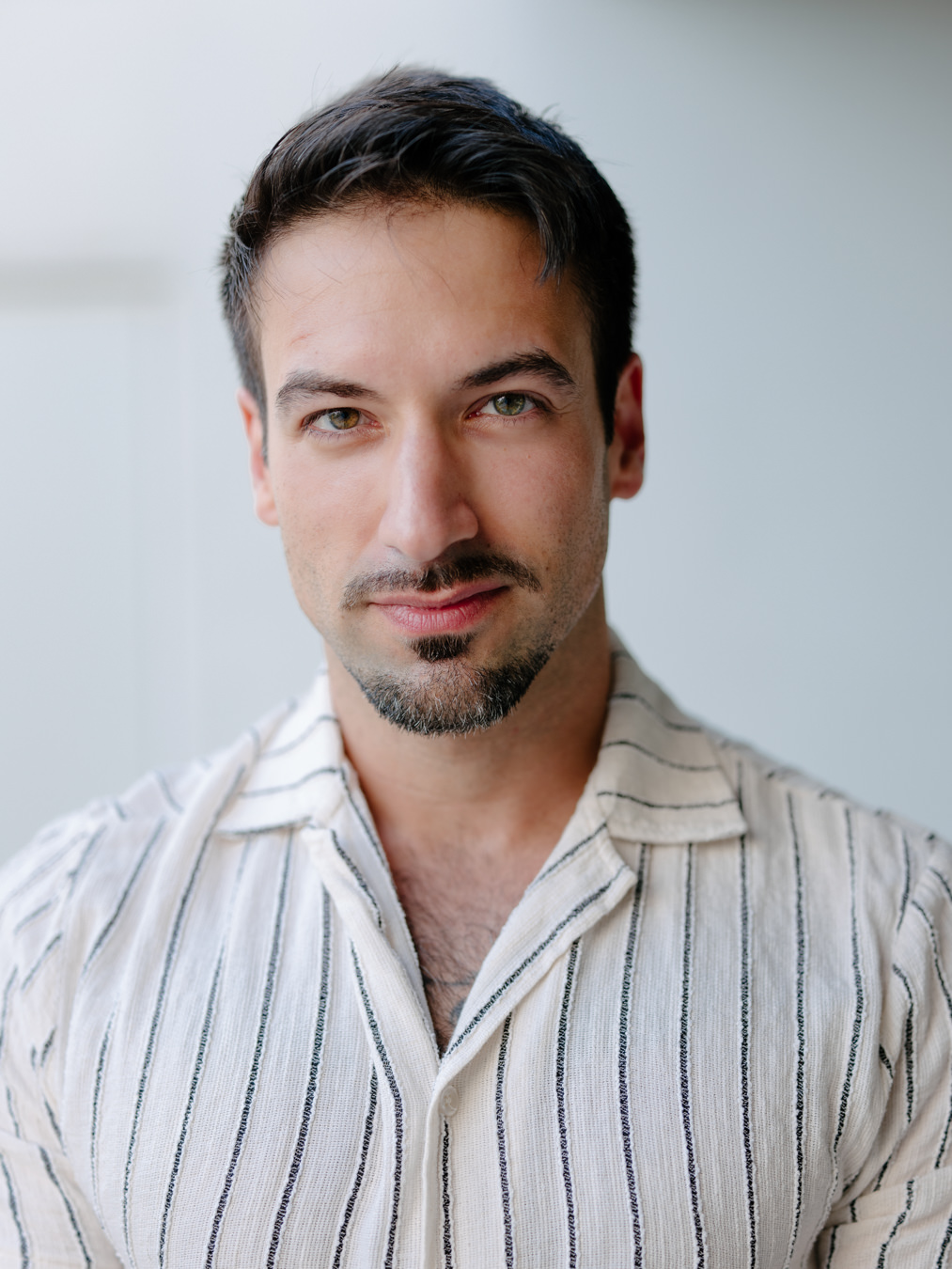 Edis König — Portrait